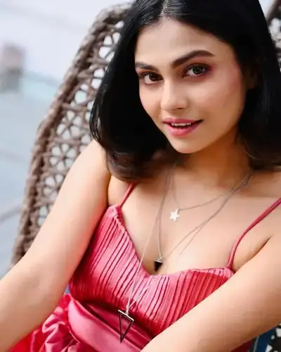Escort Service Tapan